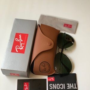 Brand New All Black Ray-Ban Aviators